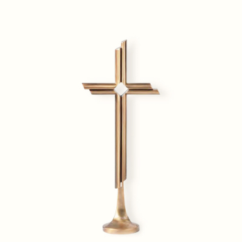 Cross no 24283-69Height: 69 cm.Material: Bronzo