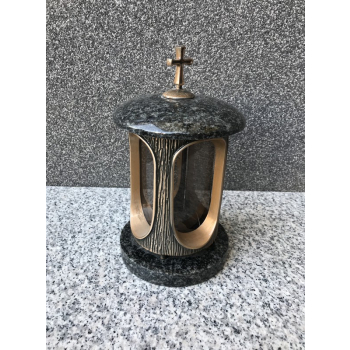 Lantern no PGL04<br />Height: 28 cm.<br />Granite: Impala