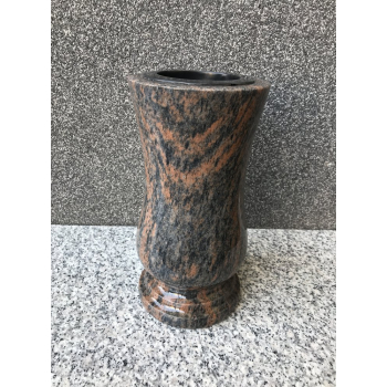 Vase no PGW03Height: 28 cm.Granite: Hallandia